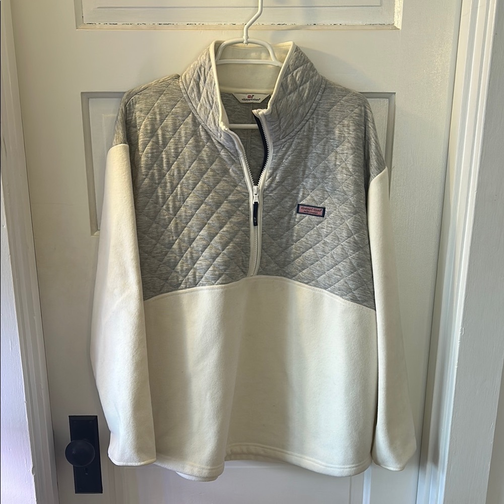 Vineyard Vines Gray and white Quilted Pullover